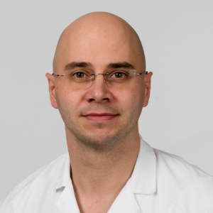 Dr. Roman Pfifer